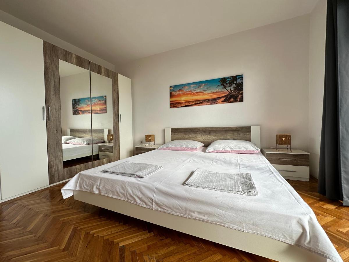 Apartments Matejcic Цриквеница Экстерьер фото